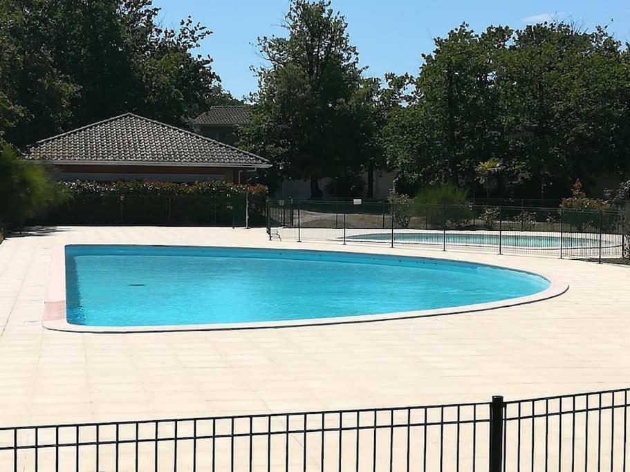 Maison 3 Chambres Avec Piscine Proche Plage Soulac-sur-Mer Exterior photo