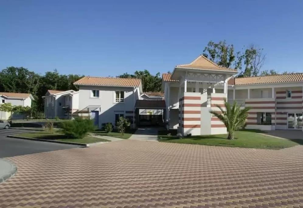 Maison 3 Chambres Avec Piscine Proche Plage Soulac-sur-Mer Exterior photo